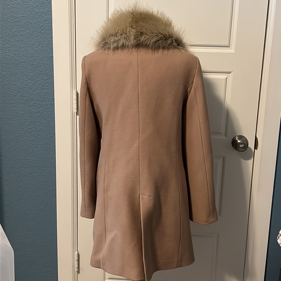 Zara Camel Fur Collar Coat - Picture 2 of 3